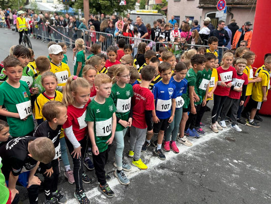 Grundschule in der Stried beim Brunnenfestlauf